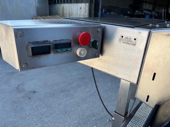 Saxon Bag Sealer with Conveyor Pic 1036